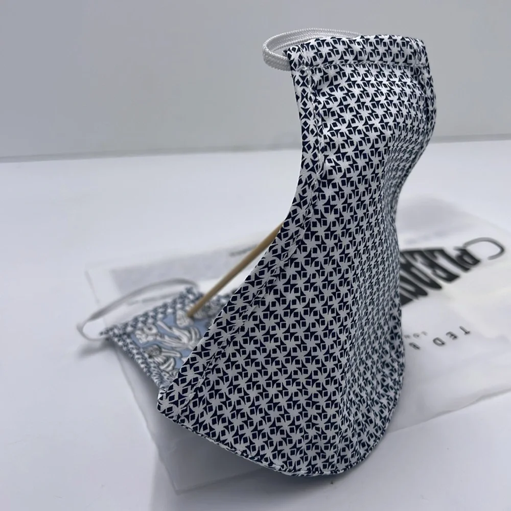 TED BAKER LONDON Reversible Reusable FACE MASK 
NWT 
OS - Picture 14 of 16